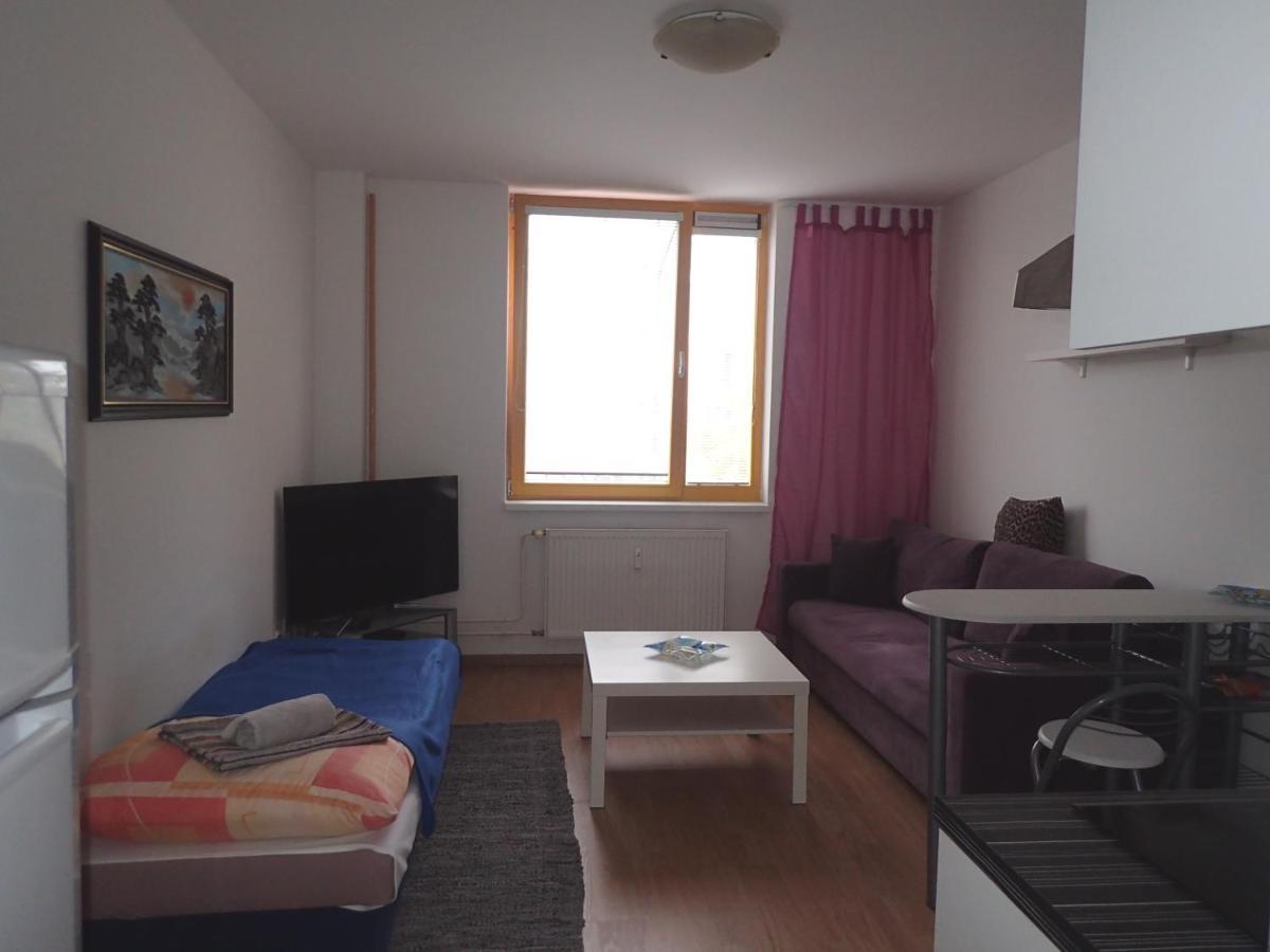 Cozy Apartment Bratislava Exterior foto